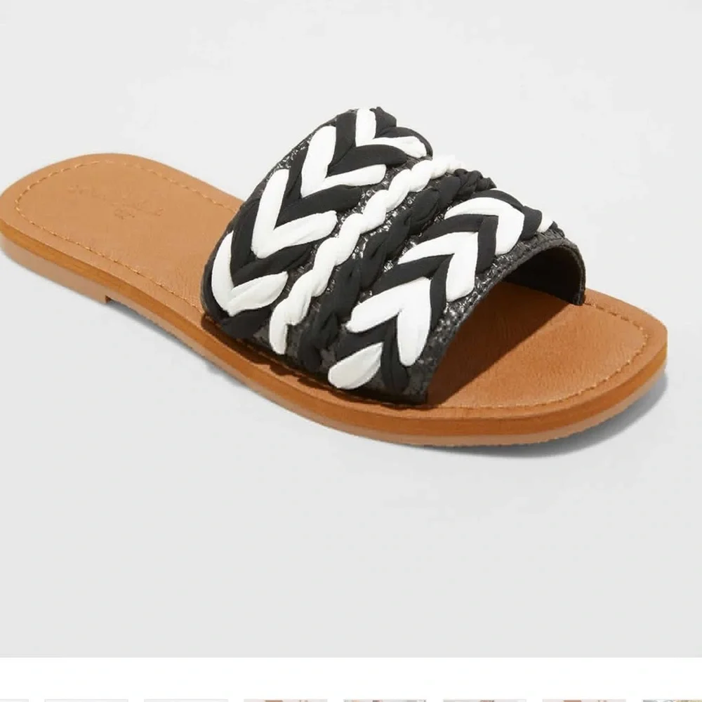 Women’s Eve square toe raffia sandals black and white universal thread new 6.5